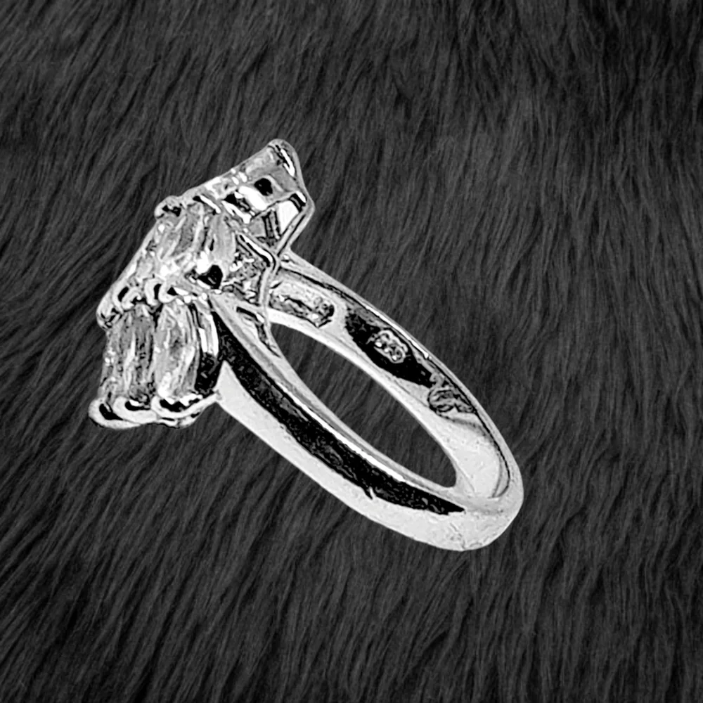 Triple Row of Brilliant Cut CZ Stones Sterling Silver Ring. Size 7. NWOT